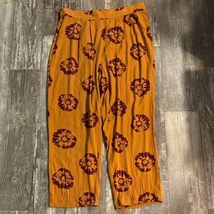 Wonderly Women’s Mustard and Burgundy Patterned Pants